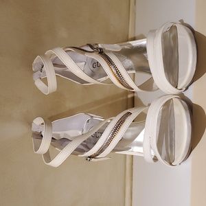 Guess white patten leather shoes with zipper detail
